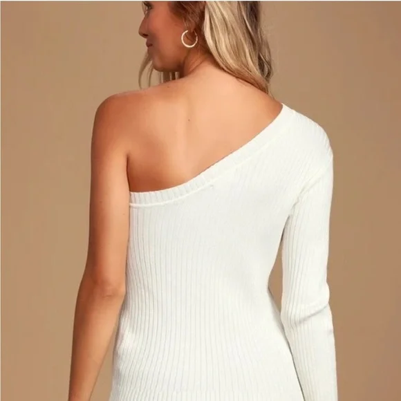 One-Shoulder White Ribbed Top - Picture 3 of 5